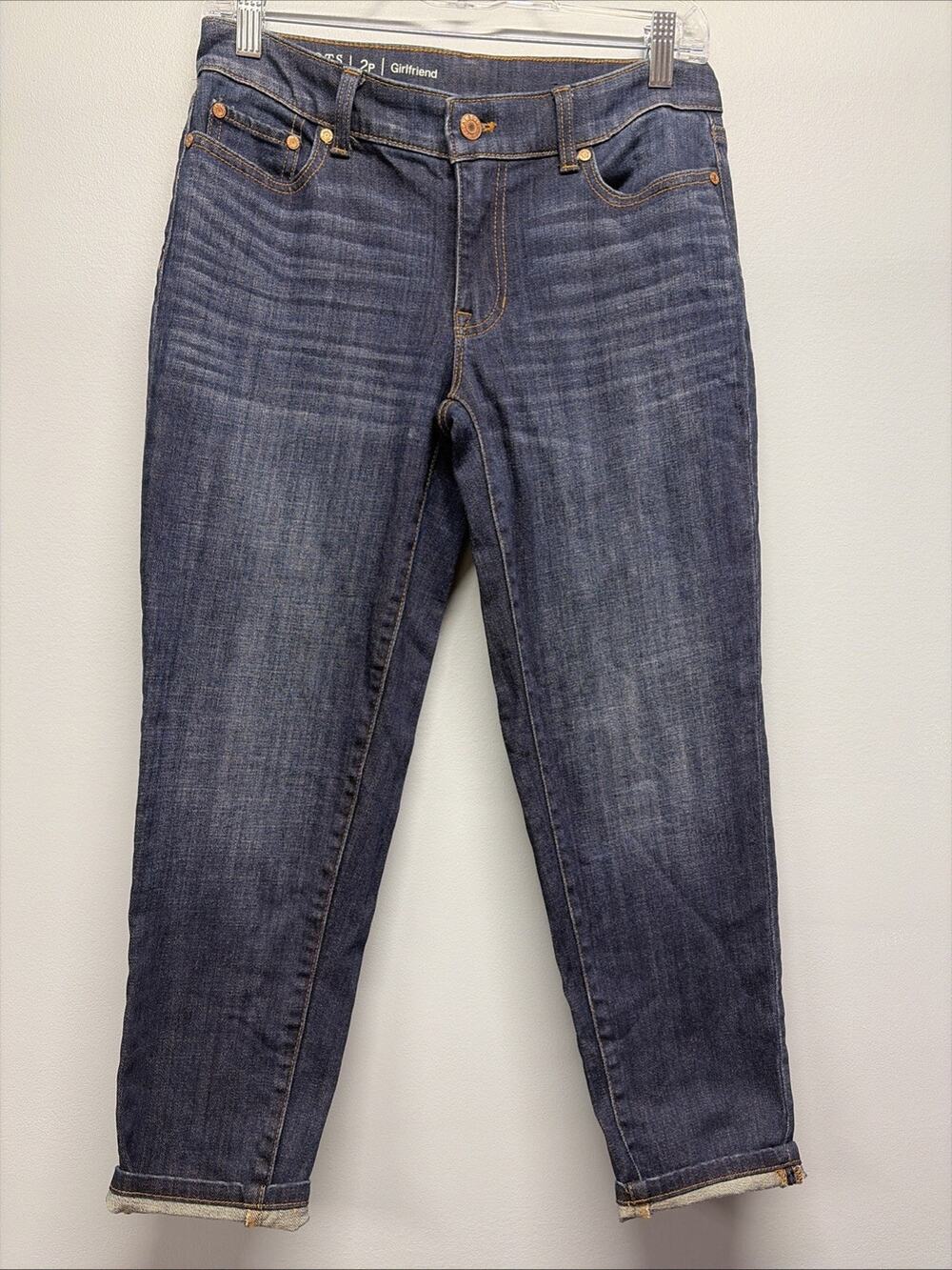TALBOTS Blue Denim Flawless Girlfriend Relaxed Leg Ankle Length Jeans Size 2P